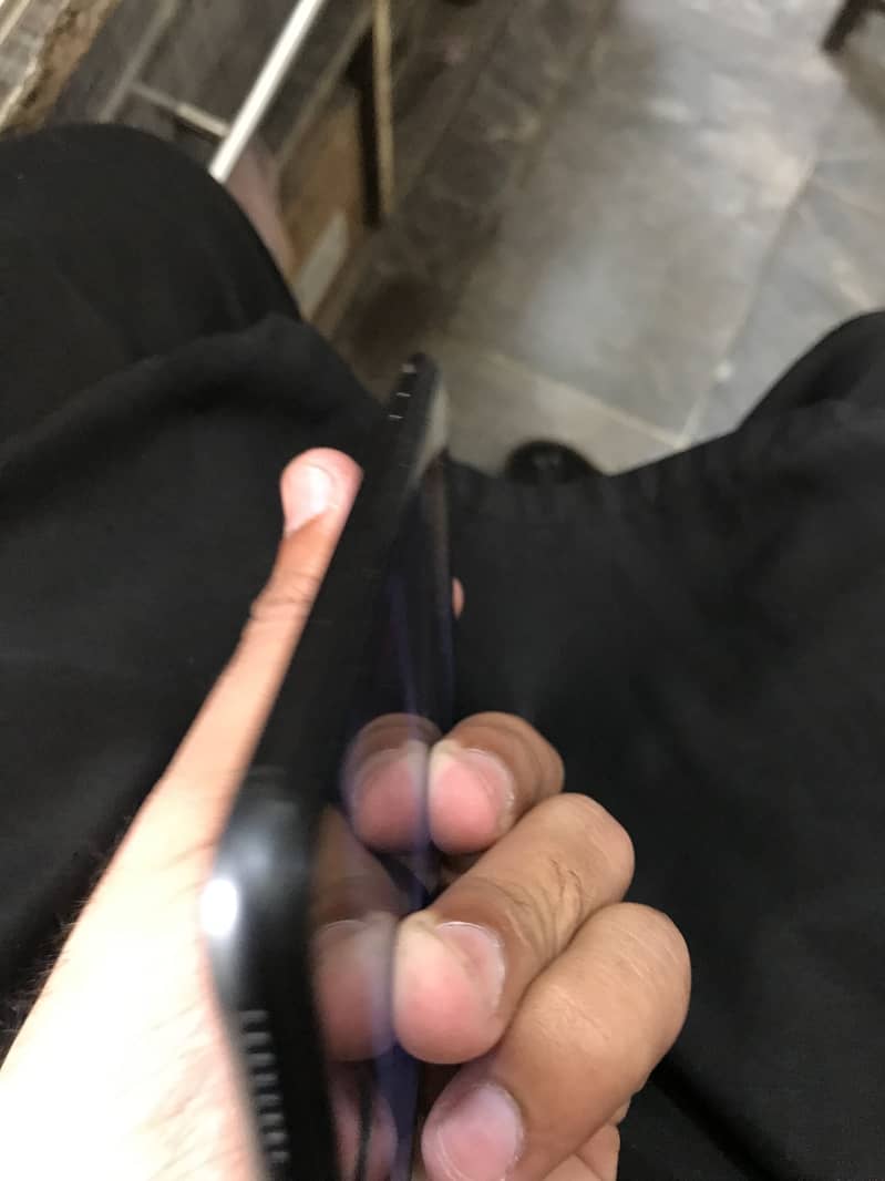 IP 7 plus 32 gb 4