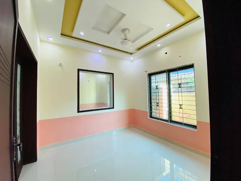 House For Sale In Johar Town Block R-1 1