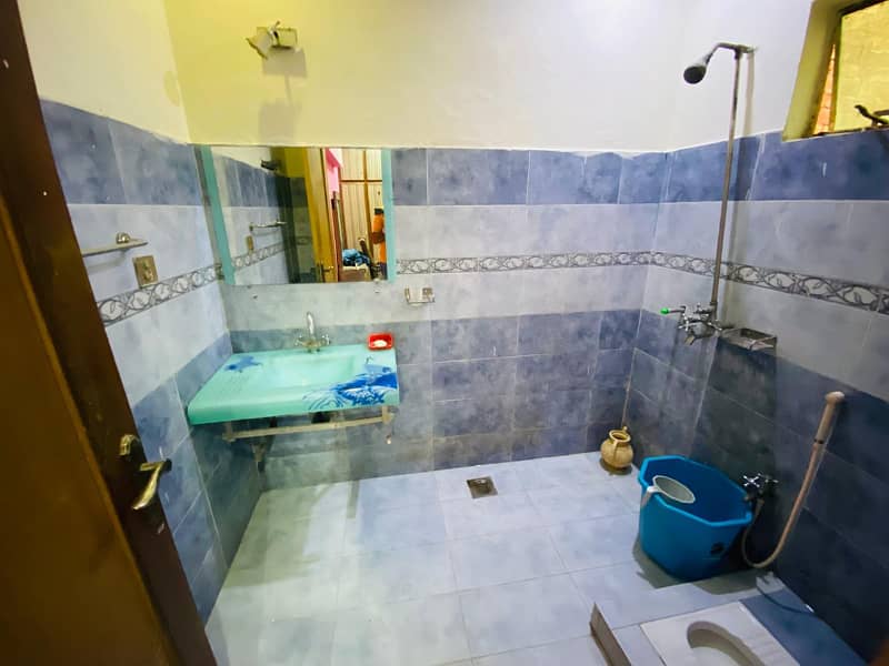 House For Sale In Johar Town Block R-1 4