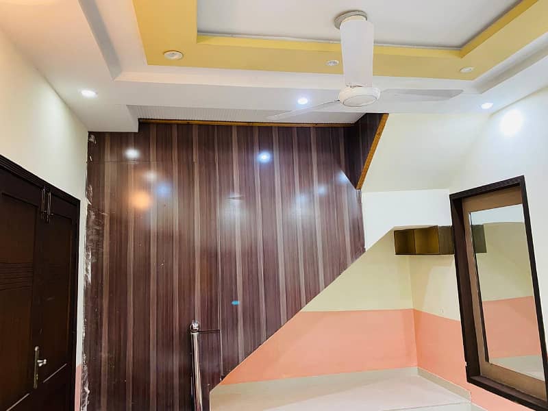 House For Sale In Johar Town Block R-1 9