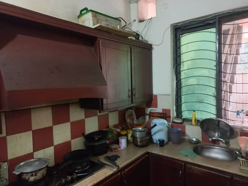 Lower Portion For Rent In Johar Town Block Q 2