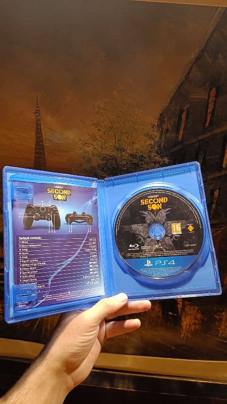 Infamous Second Sons in 10/10 Condition 2