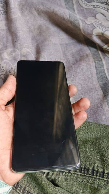 ONEPLUS 8T 12+4/256.      EXCHANGE POSSIBLE 7