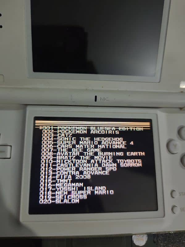 NINTENDO DS LITE WITH 2 CARTS ORIGINAL CHARGER POUCH BUILTIN GAME CART 3