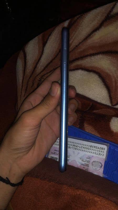 infinix hot 10 with box 6/128gb All ok original 2