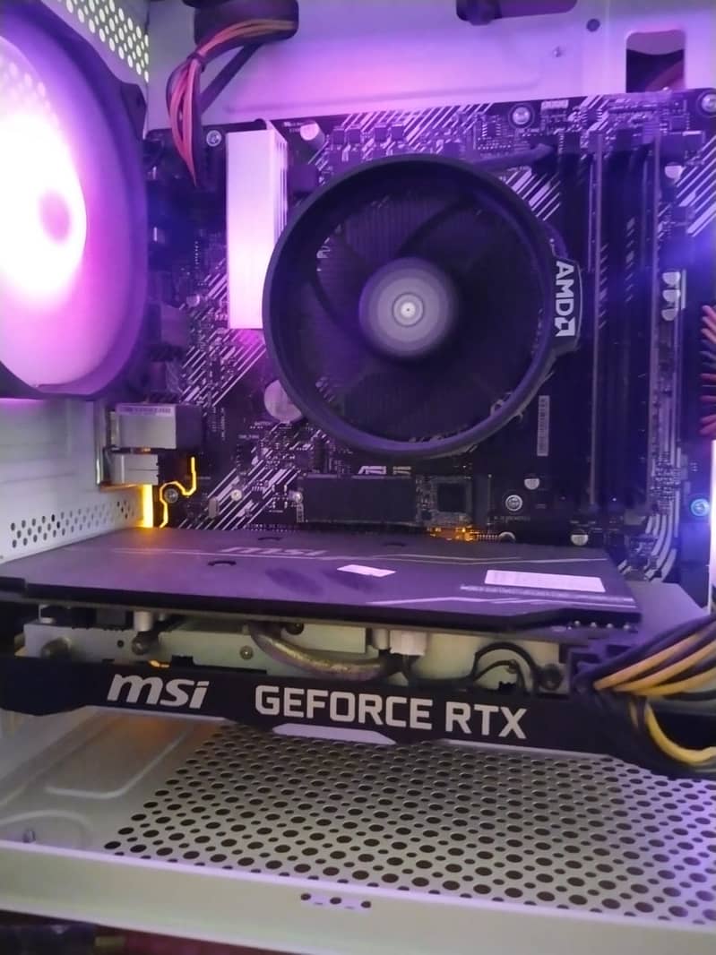 Gaming PC Ryzen 5600 7