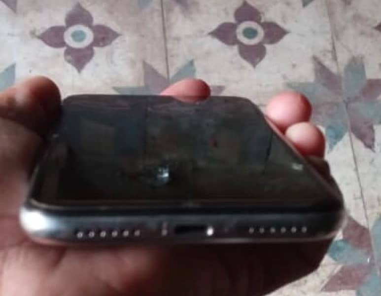 Iphone x (64gb memory )in very good condition 2