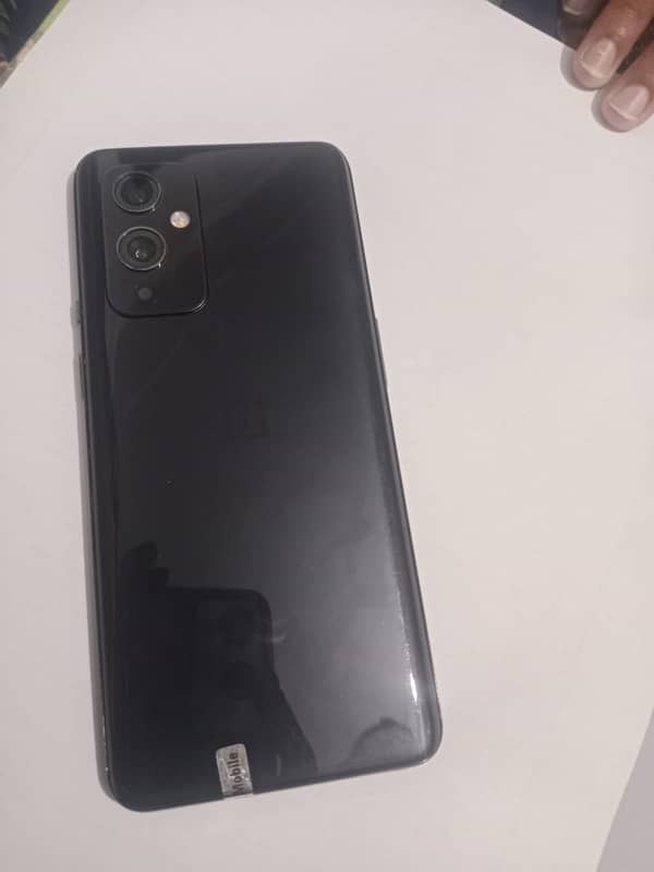 One plus with 4 lines 2