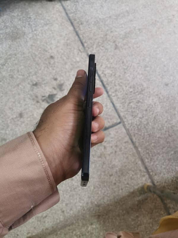 camon 20 4