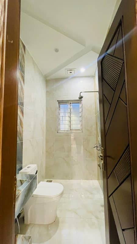 10 marla lavish brand new house 10
