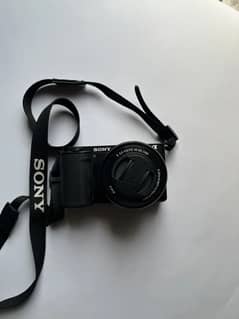 Sony ZV-E10 Mirrorless | Kit Lens | Box + Charger + Free Bag