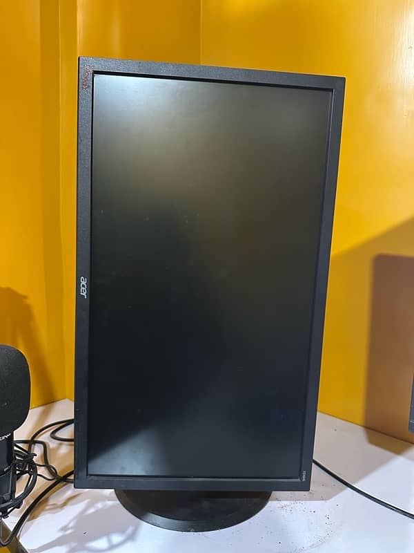 27 inches Gaming LCD 2