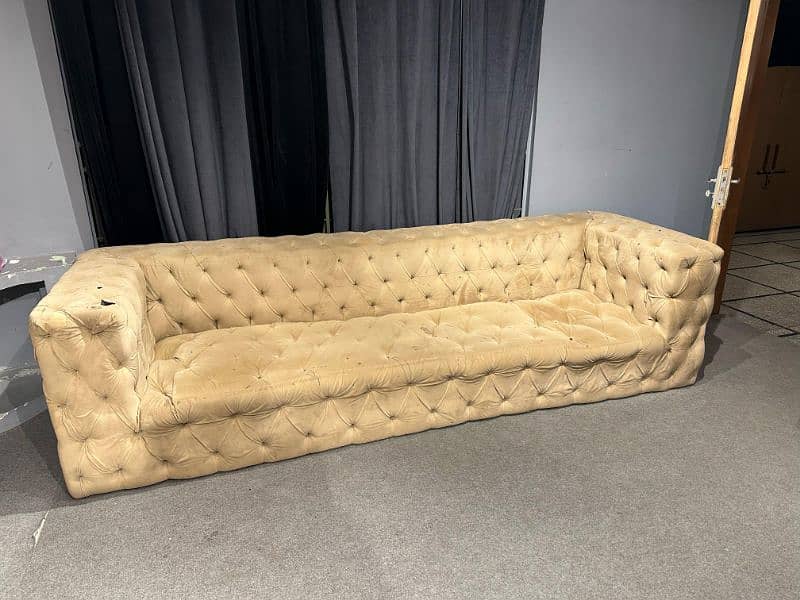 4 Seater Sofa 0