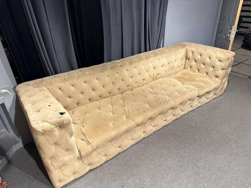 4 Seater Sofa 3