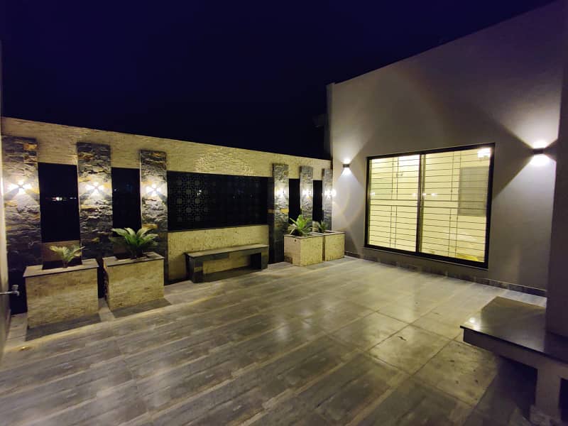 Separate Gate Corner House - 1 Kanal Luxurious Upper Portion On Top Location For Rent in DHA Phase 6 Lahore 21
