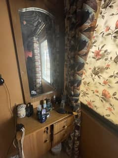 Dressing table and computer table