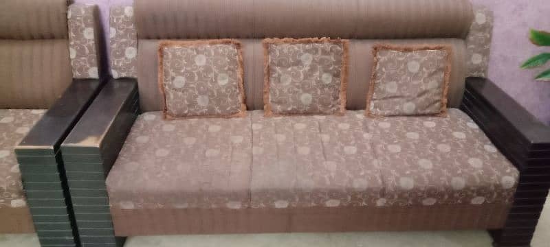 7 seater sofa in bahira town Rawalpindi 1