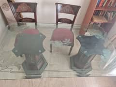 Dining table & 6 Chairs