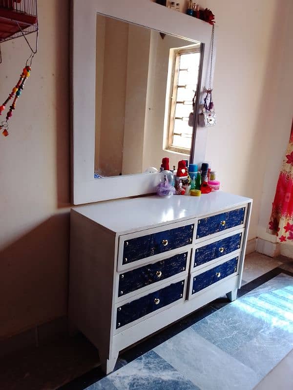 2 bed set available 11