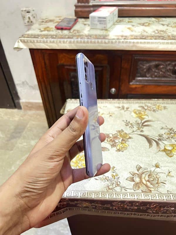 Infinix hot 11 play 4Gb 64Gb 3