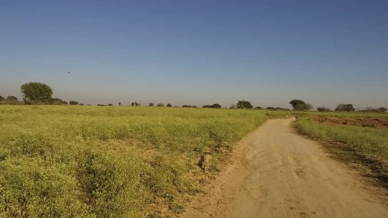 Prime Location 2800 Square Feet Residential Plot For sale In F-17 4