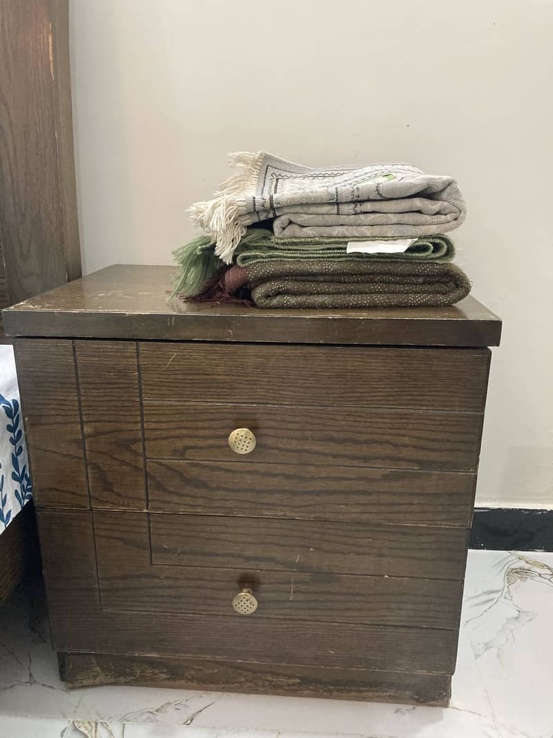 2 bed set. 2 single beds. luxury bed. wooden bed. Bed for sale. 5