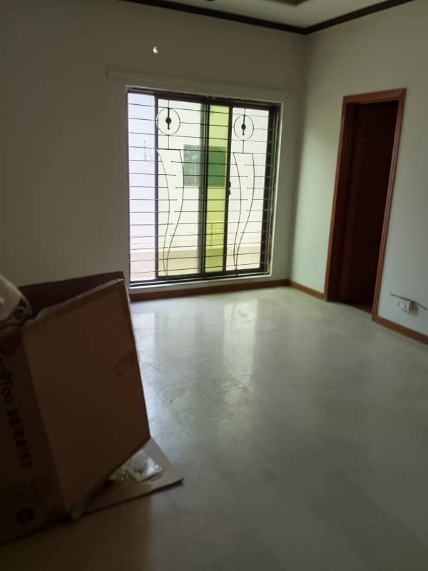 1 Kanal Upper Portion for Rent in DHA Phase 4 Private Entry | 3 Bed Luxury Living 2