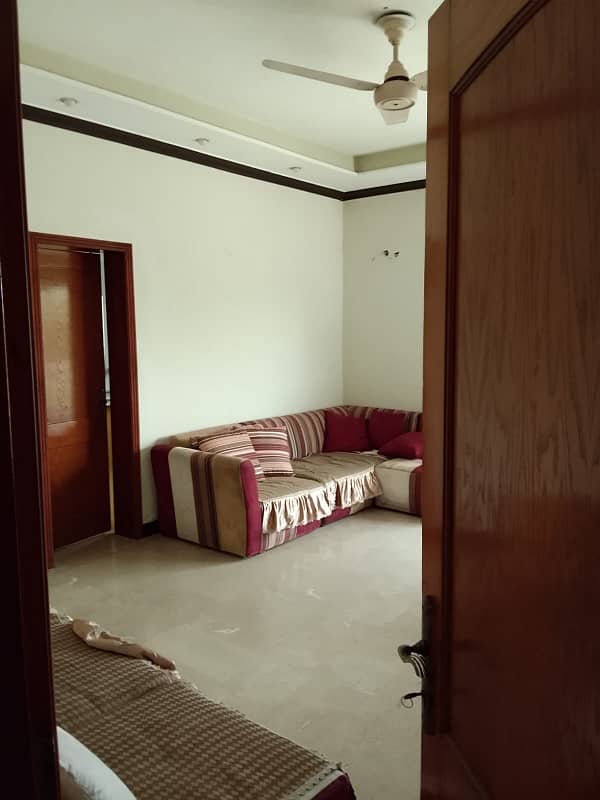 1 Kanal Upper Portion for Rent in DHA Phase 4 Private Entry | 3 Bed Luxury Living 5