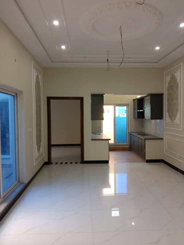 6 Marla Corner House Is Available For Sale In New Shalimar Colony Bosan Road Multan 7