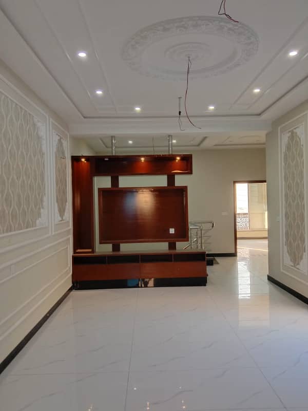 6 Marla Corner House Is Available For Sale In New Shalimar Colony Bosan Road Multan 10