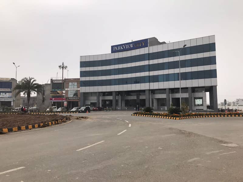 Great Location 5 Marla Plot For Sale In Tulip Extension Block, Park View City, Lahore 3