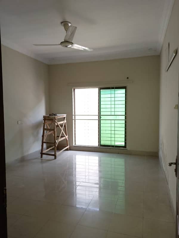 1 Kanal Upper Portion for Rent In DHA Phase 6 Near DHA RAYA 16