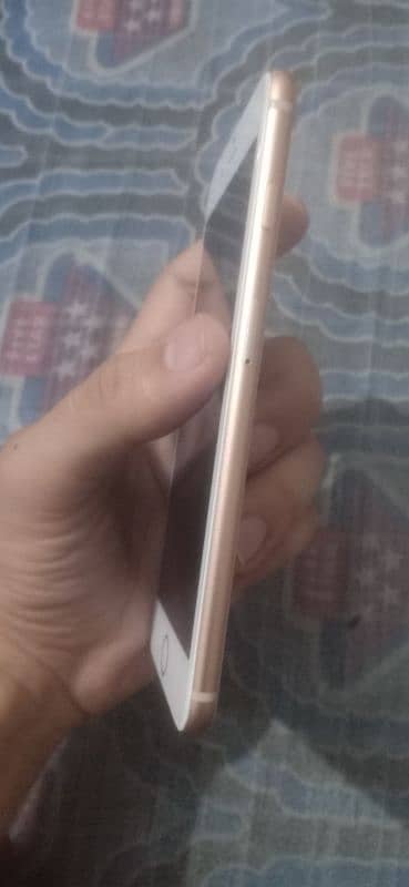 i phone 8 plus with charger lush condition pta approved 2