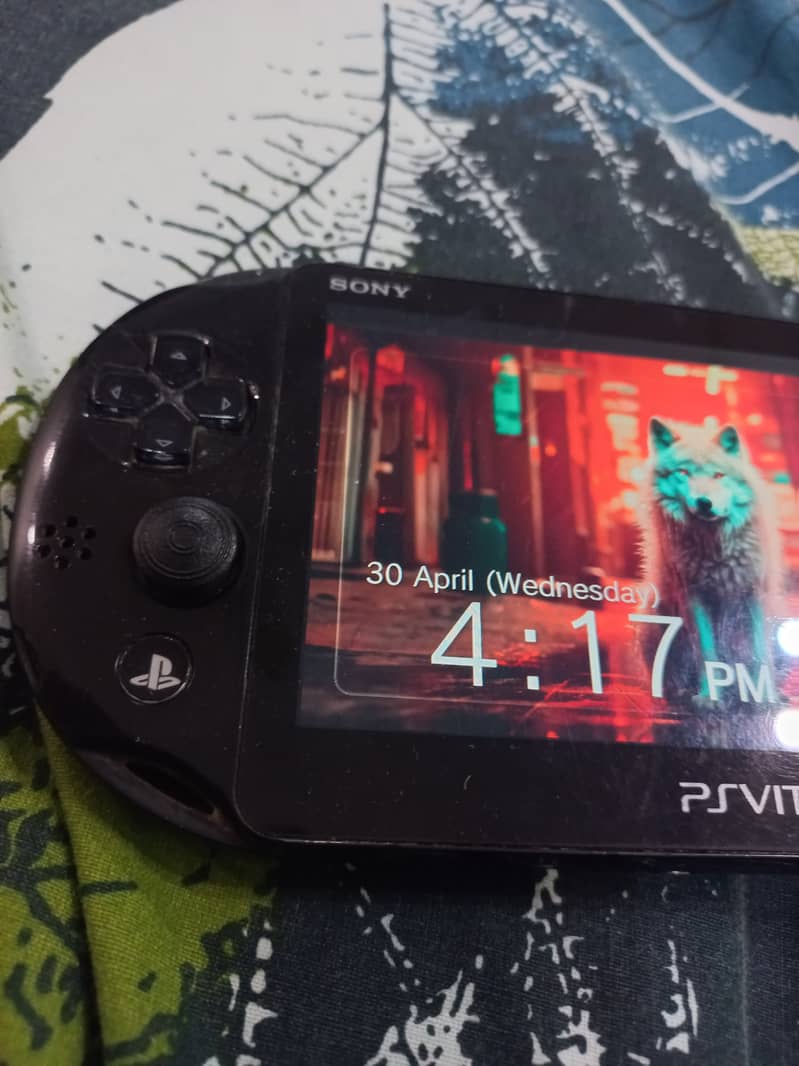 Ps vita in mint condition 5