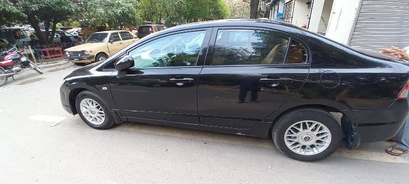 Honda Civic Rebon 1.8 (LHR Number) 9
