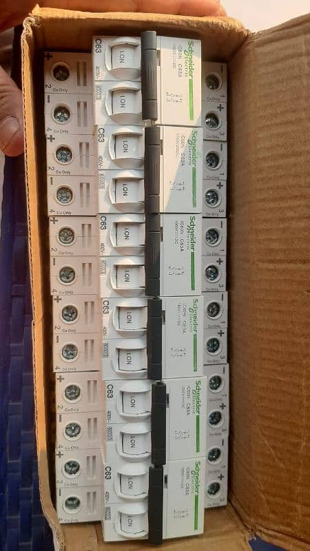 DC Breakers Schneider 63amp 0