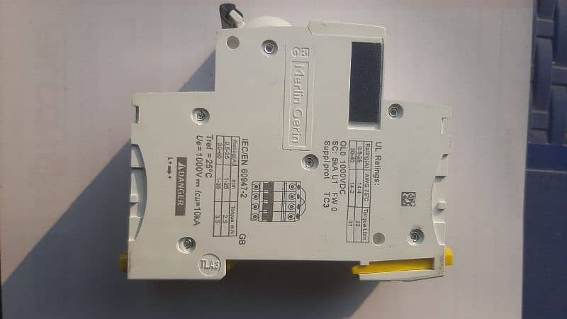 DC Breakers Schneider 63amp 2