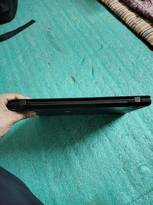 Lenovo Thinkpad X260 8GB 256BG SSD 3