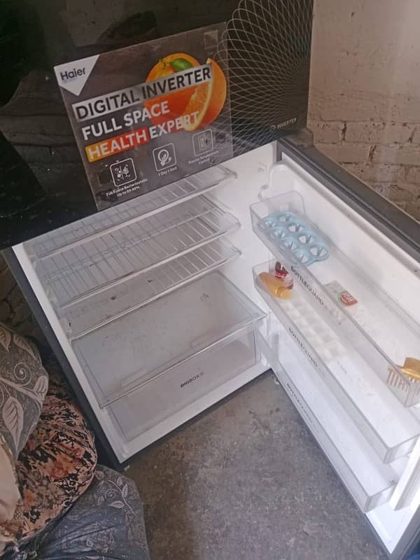 Model Haier HRF 388 Refruiser inverter 1