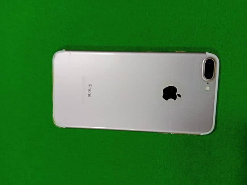 Iphone 7 plus / 128 With Box 0