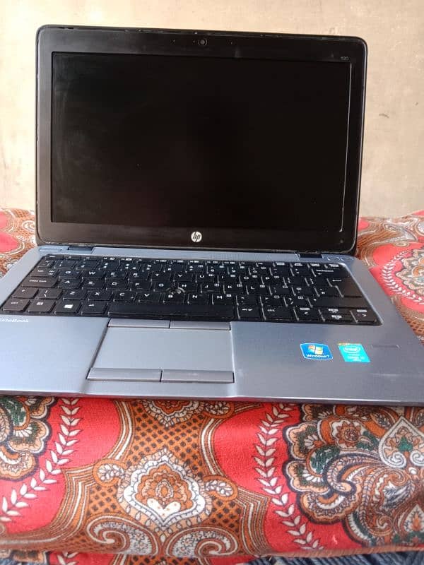 HP LAPTOP 1