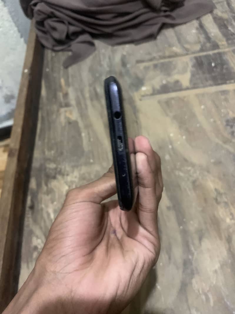 Mobile crack screen is open ram 4 3