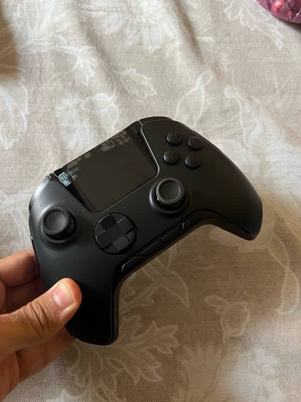 Manba One V2 Gaming Controller box pack 2