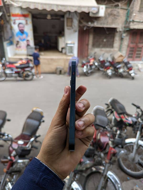 I phone 13 128GB 1