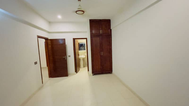 Three Bedroom Flat Available For Rent In Defence Residency DHA Phase 2 Islamabad. 10