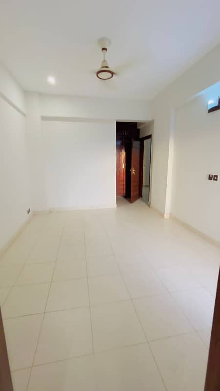 Three Bedroom Flat Available For Rent In Defence Residency DHA Phase 2 Islamabad. 14