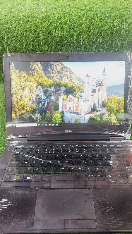 Dell Latitude 5270 0