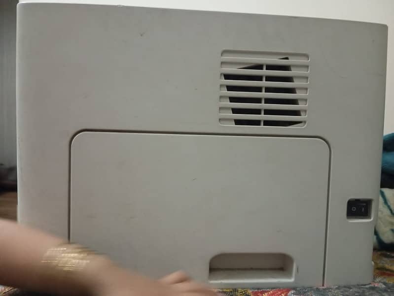 HP LaserJet 1320n with Network Spport Port 2