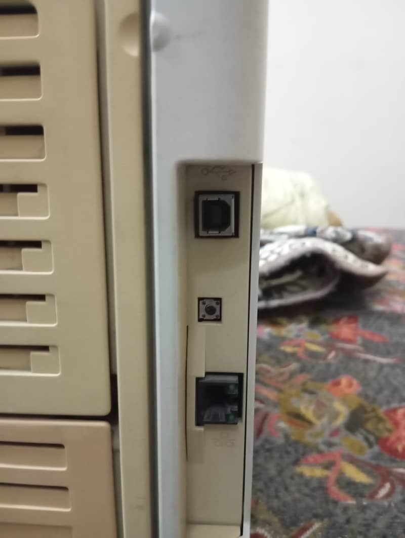 HP LaserJet 1320n with Network Spport Port 4