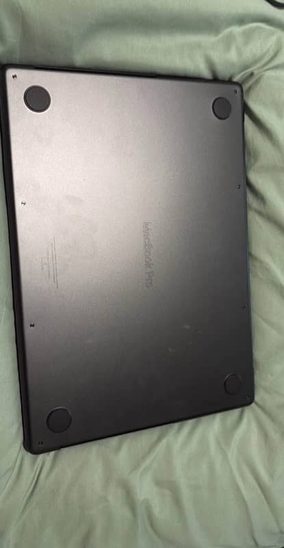 MacBook pro m4 pro 6
